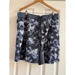 Reebok Men’s Board Shorts L Gray Tie-Dye Swim Trunks 20” Outseam‎ Zip Pocket